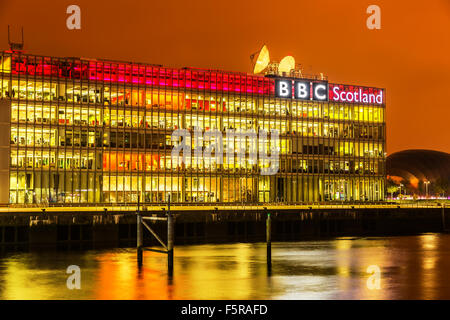 GLASGOW, ÉCOSSE, Royaume-Uni - 27 octobre 2015 : La BBC Scotland studios TV sur les rives de la Clyde, Glasgow, Écosse, Royaume-Uni Banque D'Images