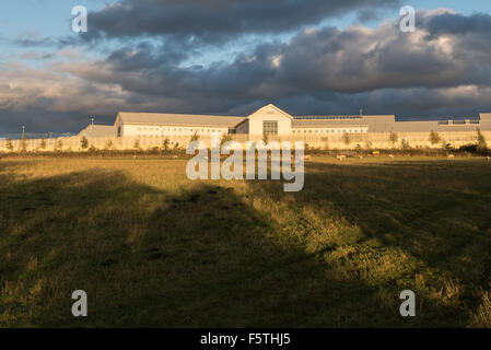 Featherstone prison baigné dans le soleil de fin d'après-midi à Wolverhampton West Midlands uk Banque D'Images