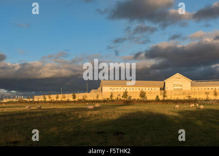 Featherstone prison baigné dans le soleil de fin d'après-midi à Wolverhampton West Midlands uk Banque D'Images