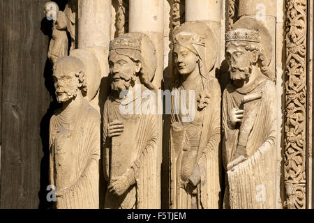 Des statues dans la cathédrale de Chartres, Eure-et-Loir, centre-val de Loire, France Banque D'Images