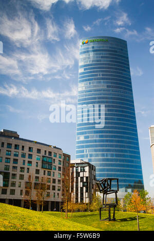 La tour Iberdrola. Bilbao, Biscaye, Pays Basque, Espagne, Europe. Banque D'Images