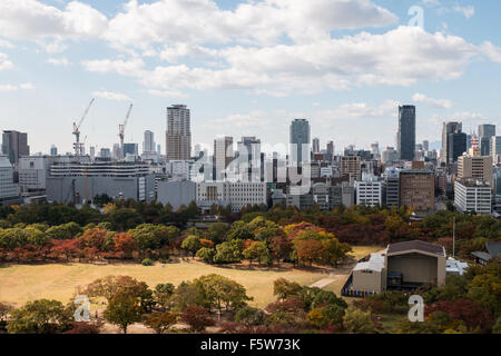 Vue depuis le sommet du Château d'Osaka Banque D'Images