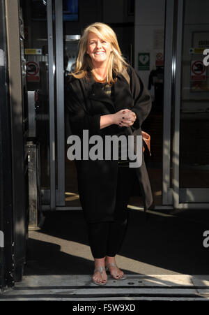 Sally Lindsay à BBC Radio 2 avec : Sally Lindsay Où : London, Royaume-Uni Quand : 11 Oct 2015 Banque D'Images