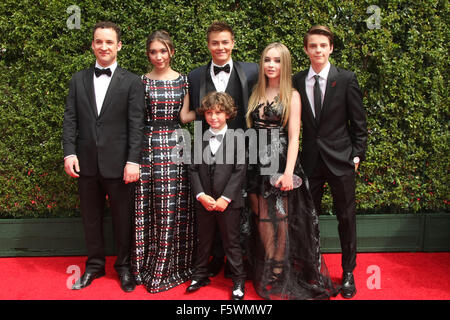 2015 Creative Primetime Emmy Awards - Tapis rouge avec des arrivées : Ben Savage, août Maturo, Rowan Blanchard, Peyton Meyer, Sabrina Carpenter, Corey Fogelmanis Où : Los Angeles, California, United States Quand : 12 Oct 2015 Banque D'Images