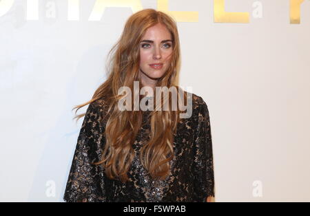 Estée Lauder lance la collection Michael Kors Parfum d'or en haut de la norme comprend : Kenza Fourati Où : New York, United States Quand : 13 Oct 2015 Banque D'Images