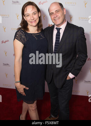 Nièce d'Nash avec le groupe de pairs écrivains salue le 67e Emmy Awards nominés pour l'écriture exceptionnelle à un cocktail exclusif à Beverly Hills avec : Semi chellas, Mathew Weiner Où : Los Angeles, California, United States lorsque : Banque D'Images