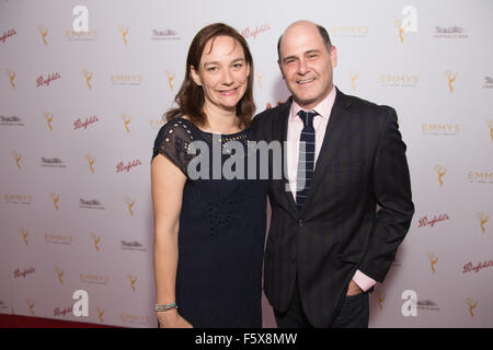 Nièce d'Nash avec le groupe de pairs écrivains salue le 67e Emmy Awards nominés pour l'écriture exceptionnelle à un cocktail exclusif à Beverly Hills avec : Semi chellas, Mathew Weiner Où : Los Angeles, California, United States lorsque : Banque D'Images