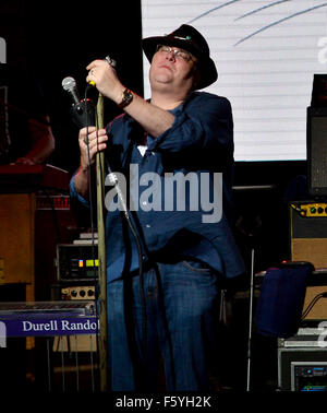 Blues Traveler en live sur scène à comprend : révolution où John Popper : Fort Lauderdale, Florida, United States Quand : 21 Oct 2015 Banque D'Images