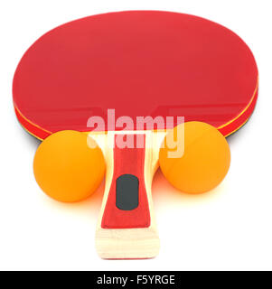 Tennis de table bat and ball over white background Banque D'Images