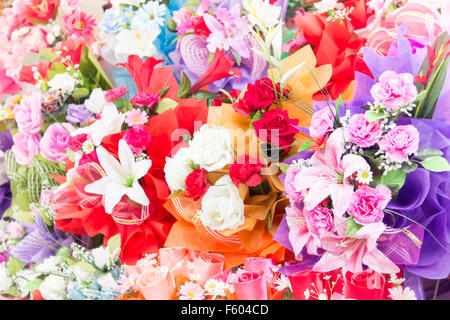 Fond de fleurs artificielles sélectionner focus Banque D'Images