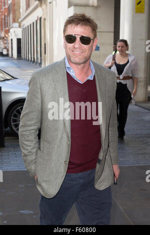 Sean Bean en arrivant à la BBC Radio 1 studios pour promouvoir le nouveau film, "Le Martien" qui créations à Londres ce soir. Avec : Sean Bean Où : London, Royaume-Uni Quand : 24 Oct 2015 Banque D'Images