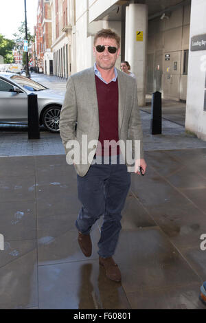 Sean Bean en arrivant à la BBC Radio 1 studios pour promouvoir le nouveau film, "Le Martien" qui créations à Londres ce soir. Avec : Sean Bean Où : London, Royaume-Uni Quand : 24 Oct 2015 Banque D'Images