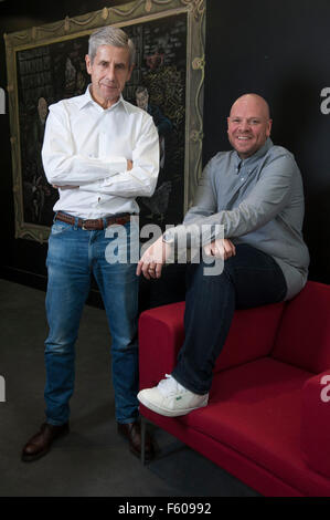 Stuart Rose et Tom Keegan juges pour nouvelle concurrence Ocado de trouver de nouvelles affaires alimentaire pour le distributeur alimentaire en ligne. Photo de M & C Saatchi 15 bureaux de Golden Square London W1 Banque D'Images