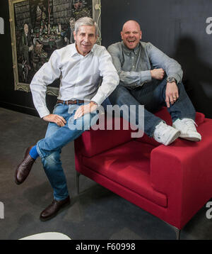 Stuart Rose et Tom Keegan juges pour nouvelle concurrence Ocado de trouver de nouvelles affaires alimentaire pour le distributeur alimentaire en ligne. Photo de M & C Saatchi 15 bureaux de Golden Square London W1 Banque D'Images