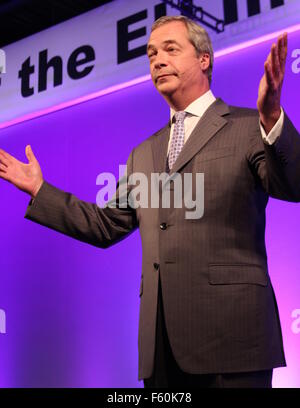 Conférence nationale 2015 de l'UKIP - tenue à Doncaster Hippodrome de Doncaster avec Nigel Farage : où : Doncaster, Royaume-Uni Quand : 25 Oct 2015 Banque D'Images