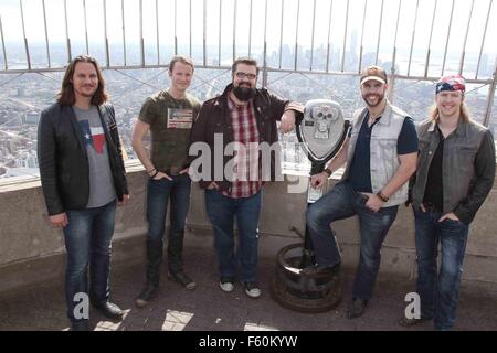 Groupe de pays accueil gratuit, gagnants de NBC's "la chante faux", visiter l'Empire State Building avec : Accueil gratuitement, Tim Foust, Austin Brown, Rob Lundquist, Chris Rupp, Adam Rupp Où : New York City, New York, United States Quand : 25 Oct 2015 Banque D'Images