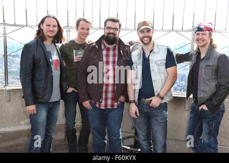 Groupe de pays accueil gratuit, gagnants de NBC's "la chante faux", visiter l'Empire State Building avec : Accueil gratuitement, Tim Foust, Austin Brown, Rob Lundquist, Chris Rupp, Adam Rupp Où : New York City, New York, United States Quand : 25 Oct 2015 Banque D'Images