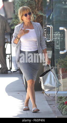 Rosanna Arquette prend un voyage à un salon de coiffure à Beverly Hills avec : Rosanna Arquette Où : Hollywood, California, United States Quand : 25 Oct 2015 Banque D'Images