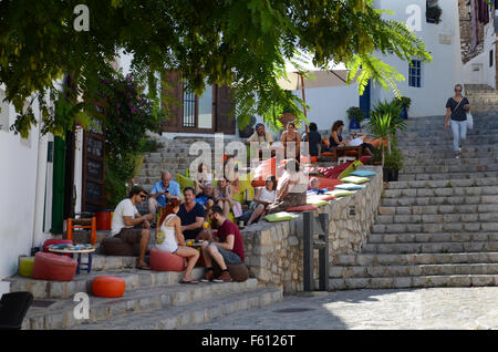 S'escalinata, pub local dans la vieille ville de Dalt Vila à Ibiza, Espagne Banque D'Images