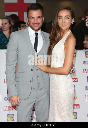 Le Daily Mirror la fierté de la Grande-Bretagne Awards 2015 tenue au Grosvenor House Hotel - Arrivées avec : Peter André, Emily MacDonagh Où : London, Royaume-Uni Quand : 28 Oct 2015 Banque D'Images