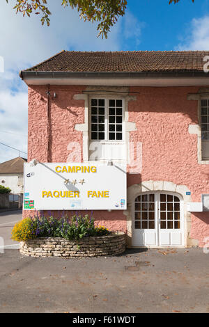 L'entrée du camping Paquier Fane camping à Val de Vesle France Banque D'Images