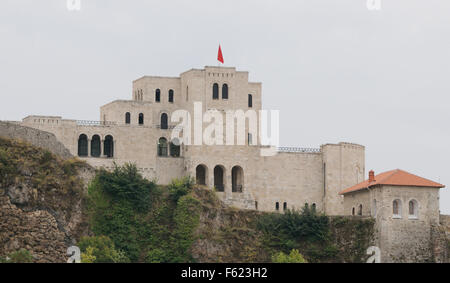 Le Musée National de Skanderbeg, à l'intérieur des murs de Krujë, château Kalaja e Krujës. Krujë, Albanie. Banque D'Images