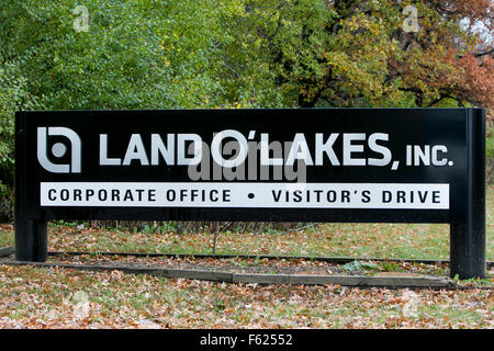 Un logo affiche à l'extérieur du siège de Land O'Lakes, Inc., dans la région de Arden Hills, Minnesota le 24 octobre 2015. Banque D'Images