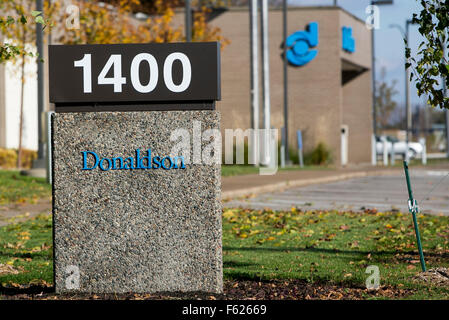 Un logo affiche à l'extérieur du siège de Donaldson Company, Inc., dans la région de Bloomington, Minnesota le 24 octobre 2015. Banque D'Images