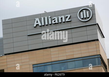 Un logo affiche à l'extérieur du siège de l'Allianz Life Insurance Company of North America à Minneapolis, Minnesota sur Octo Banque D'Images