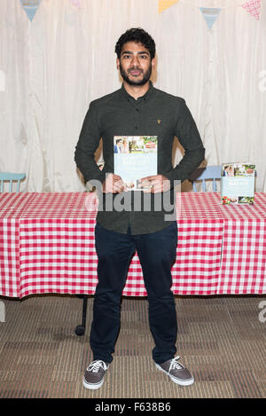 Great British Bake off photocall tenue à Waterstones Piccadilly. En vedette : Tamal Ray Où : London, Royaume-Uni Quand : 08 Oct 2015 Banque D'Images