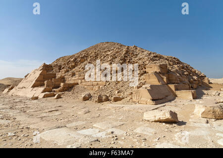 Pyramide de Unas vu de l'angle sud-est de la nécropole de Sakkarah aussi connu sous le nom de Saqqara Égypte Banque D'Images