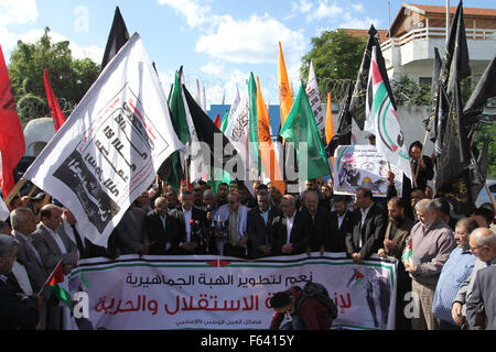 La ville de Gaza, la bande de Gaza, en Palestine. 11Th Nov, 2015. Rassemblement palestinien marque le 11e anniversaire du dirigeant palestinien Yasser Arafat est mort dans la ville de Gaza. © Mahmoud Issa/Quds Net News Wire/ZUMA/Alamy Live News Banque D'Images