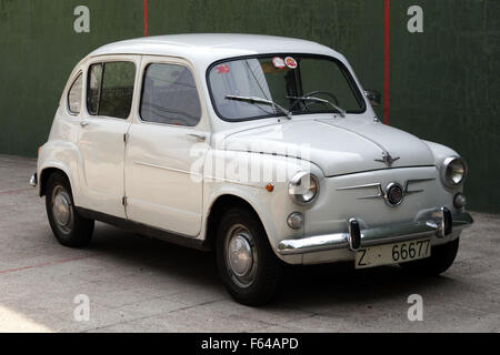 Seat 800, fabriqué en Espagne sous licence Fiat. Banque D'Images