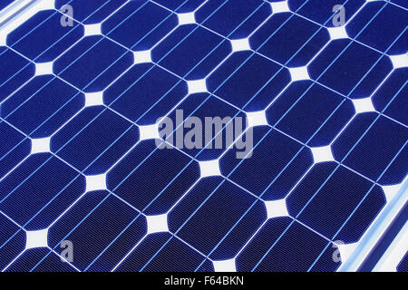 Panneaux solaires bleu vue rapprochée Banque D'Images