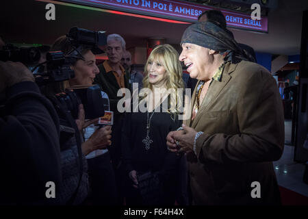 Rome, Italie. 11Th Nov, 2015. Musicien américain Steven Van Zandt et son épouse Maureen Santoro assister à un photocall au cinéma Adriano à Rome au cours de la Roma Fiction Fest 2015. © Andrea Ronchini/Pacific Press/Alamy Live News Banque D'Images
