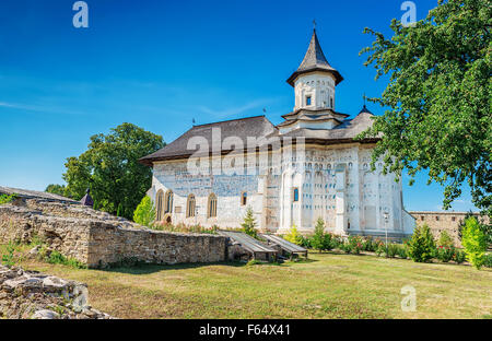 Monastère de Probota a été construit en 1530 par le Prince Peter IV Rares et c'est l'un des huit églises peintes sur l'extérieur de la Moldavie Banque D'Images