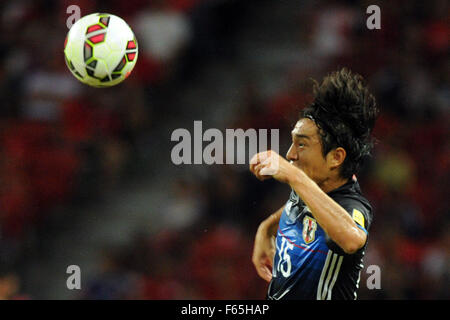 Singapour. 12Th Nov, 2015. Mu Kanazaki du Japon fait concurrence au cours de la Coupe du Monde 2018 Groupe E match qualificatif de l'Asie entre Singapour et le Japon dans le Stade National, le 12 novembre 2015. Singapour a perdu 0-3. Credit : Puis Chih Wey/Xinhua/Alamy Live News Banque D'Images