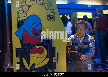 Pixels Année : 2015 USA / Chine Réalisateur : Chris Columbus Denis Akiyama Banque D'Images