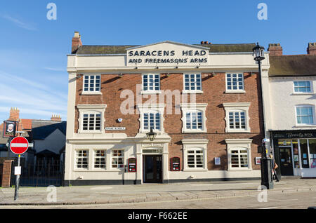 Saracens Head et francs-maçons Arms public house dans le centre de Dudley, West Midlands Banque D'Images