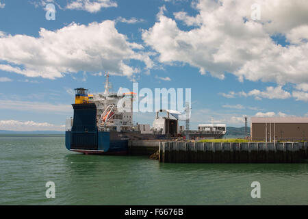 La Malbaie, Canada . Juillet 16,2007 : vide-conteneurs dans le port de Toronto, Canada.20 851 tonnes de jauge brute:Longueur : 178 m,,de:2 Banque D'Images