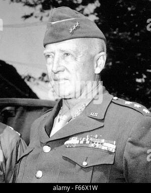 George S. Patton comme un lieutenant général Banque D'Images