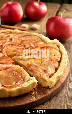 Tourte aux pommes rouges, voir Banque D'Images