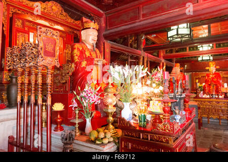 Autel dédié à Confucius dans le Temple de la littérature, Hanoi, Vietnam, Asie Banque D'Images