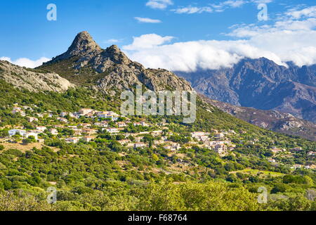 Lumio, village de Balagne, Corse, France Banque D'Images