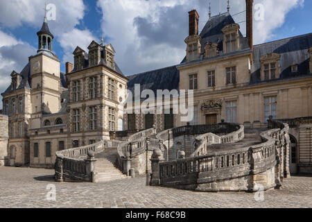 Fontainebleau, France - 16 août 2015 : vue extérieure de Le Château de Fontainebleau Château de Fontainebleau ( ). Banque D'Images