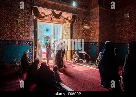 Sanctuaire de Ali (Mosquée Bleue) dans la région de Mazar-i Sharif, Afghanistan Banque D'Images