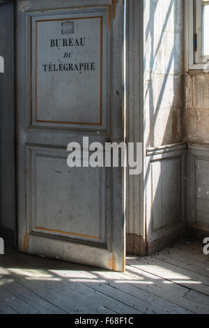 Fontainebleau, France - 15 août 2015 : Détails, statue et meubles à Fontainebleau ( château de Fontainebleau ). Banque D'Images