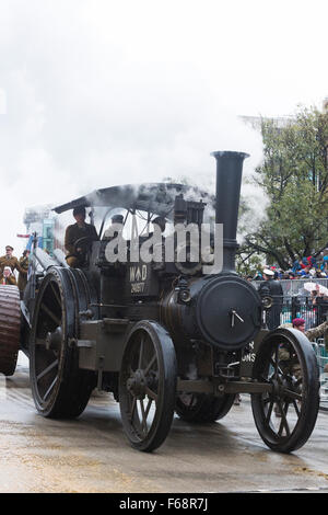 Londres, Royaume-Uni. 14 novembre 2015. (106) Yeomanry Regiment Royal Artillery. Le Seigneur à la City de Londres fête son 800e anniversaire avec un spectacle fort 7 000 dont 173 chevaux, 140 véhicules, des fanfares, des rouleaux à vapeur et de véhicules anciens. Credit : bas/Alamy Live News Banque D'Images