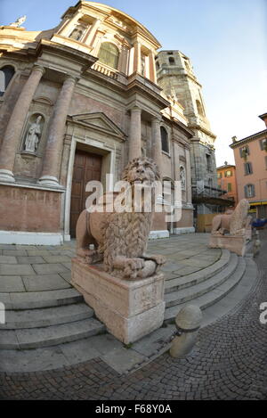 Voyager en talie, Reggio Emilia, église San Prospero Banque D'Images