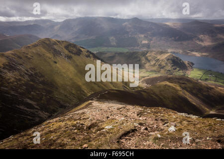 En regardant vers l'Rannerdale Knotts de Grassmoor Banque D'Images